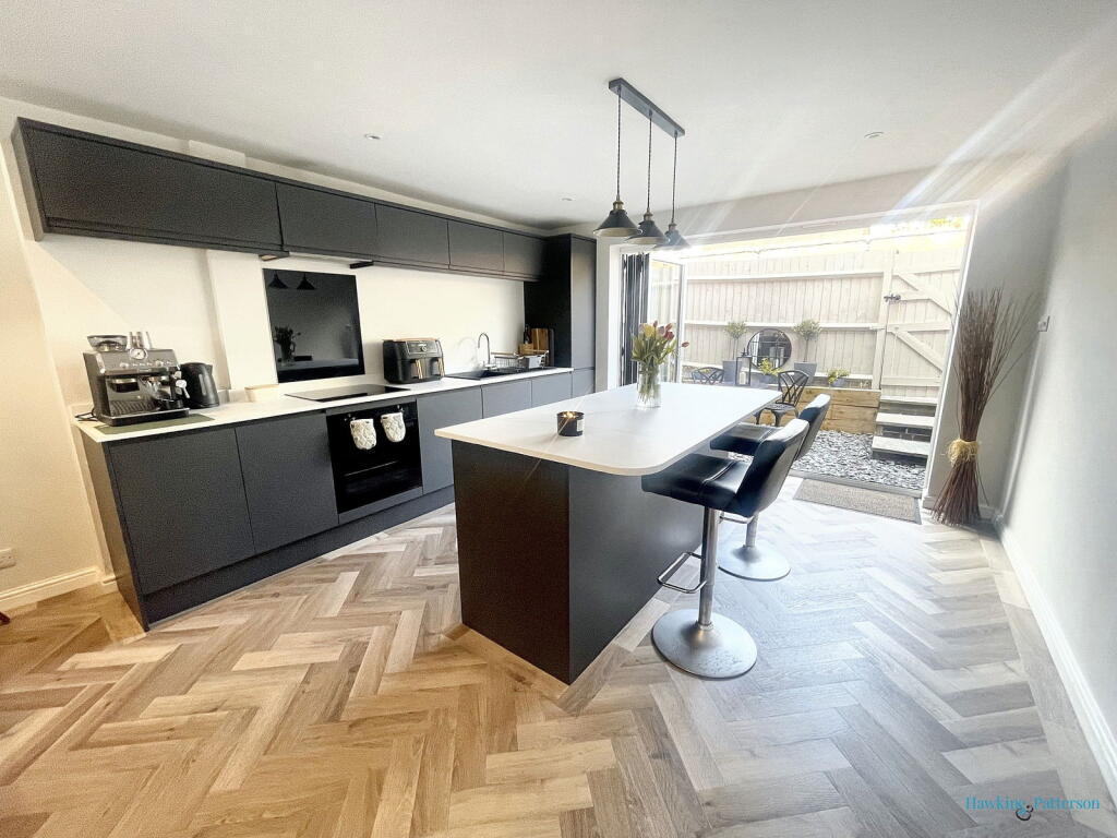 Additional image 4 of Henley Park Court, Warwick Road, Henley-in-Arden, B95 5FF