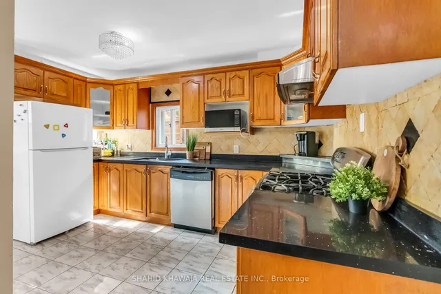 Additional image 12 of 58 Pauline Ave