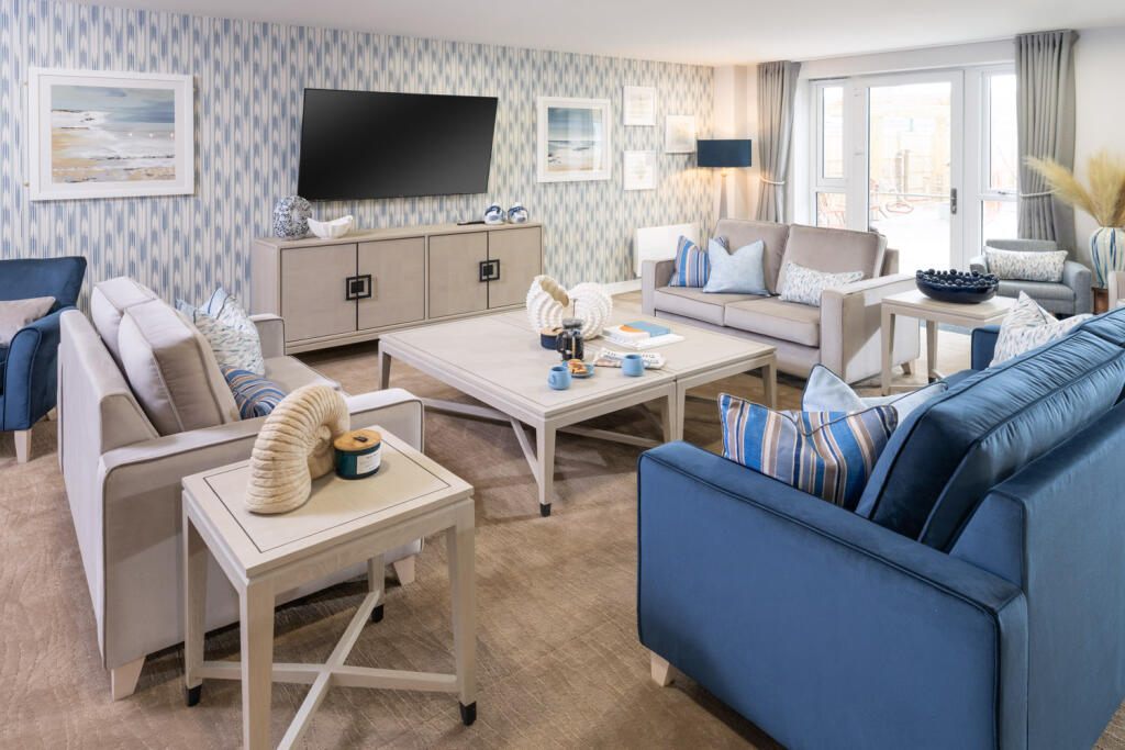 Additional image 8 of 2 Goring Street,
Goring-by-Sea,
West Sussex,
BN12 6NT