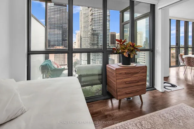 Additional image 21 of 101 Charles St Unit 2406