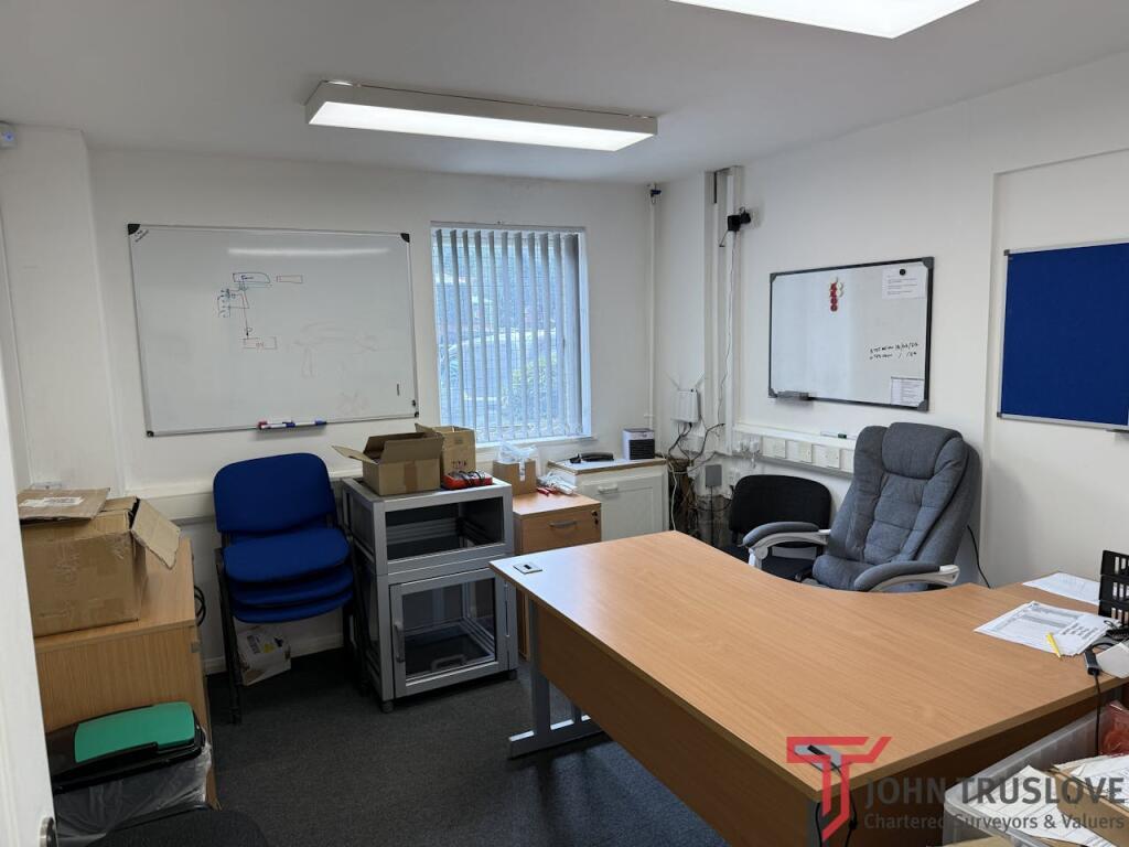 Additional image 2 of Unit 8 Dunlop Road Hunt End, Hunt End, Redditch, B97 5XP