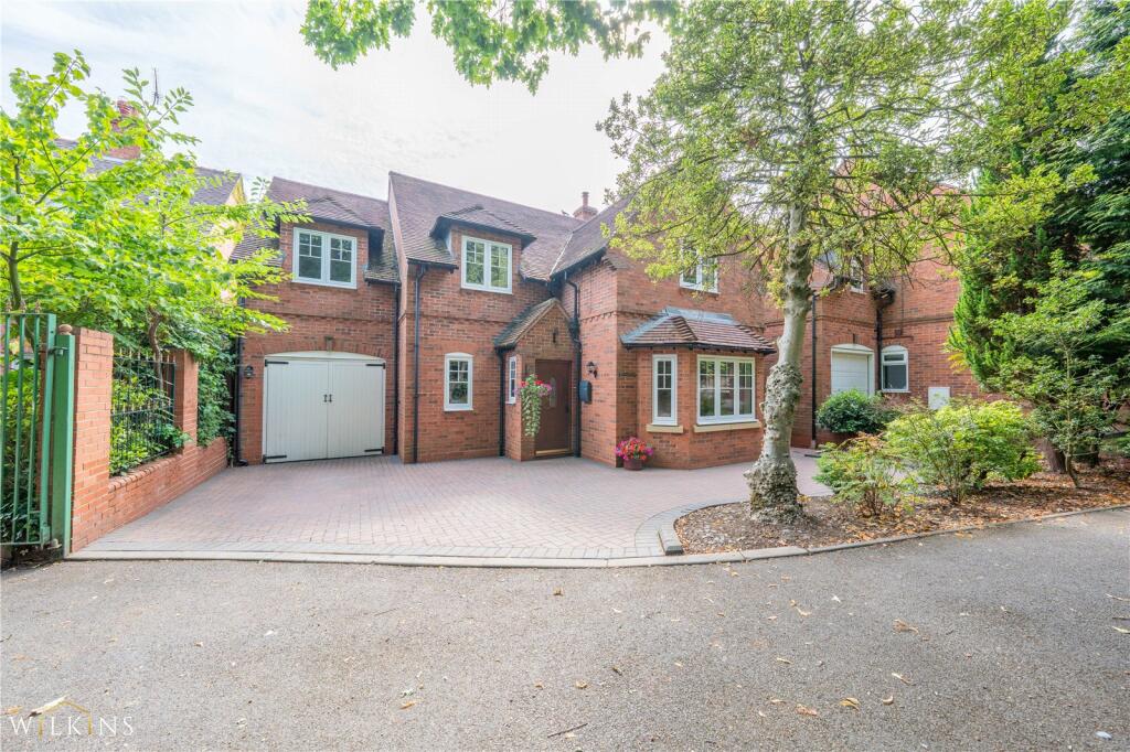 Property image for Glascote Lane, Wilnecote, Tamworth, Staffordshire, B77