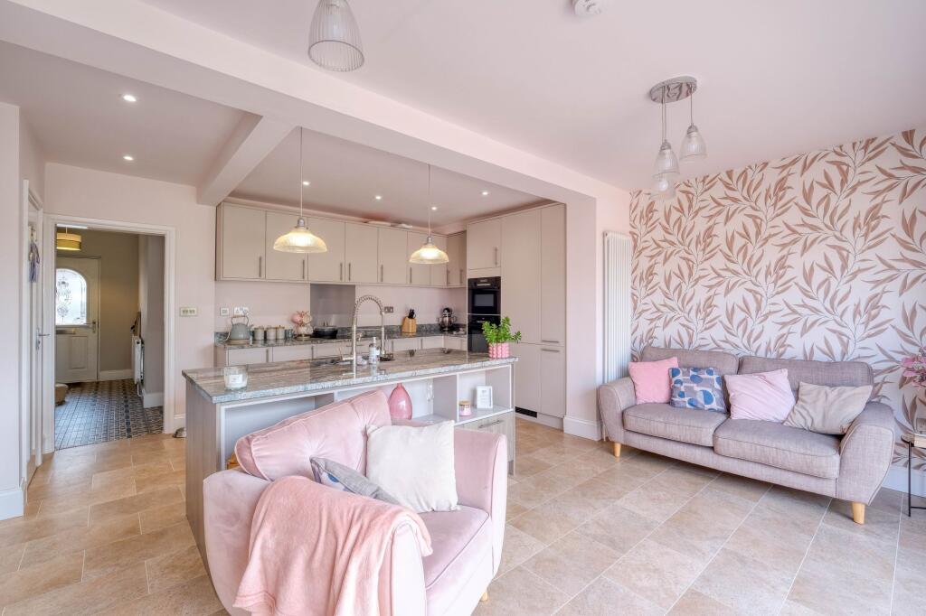 Additional image 4 of The Meadway, Redditch, B97