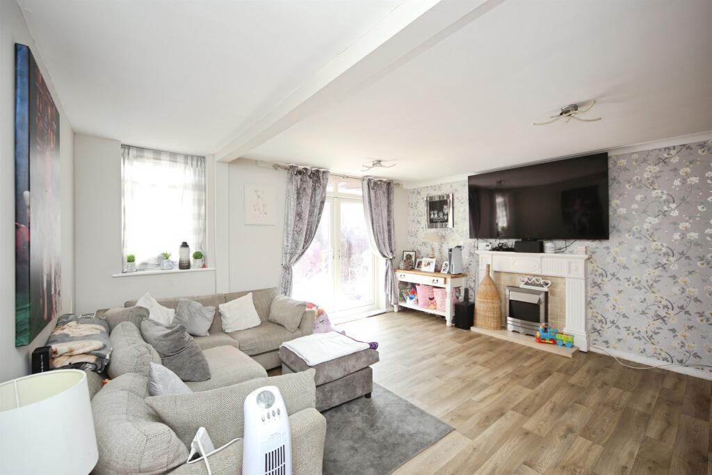 Additional image 3 of Ashorne Close, REDDITCH