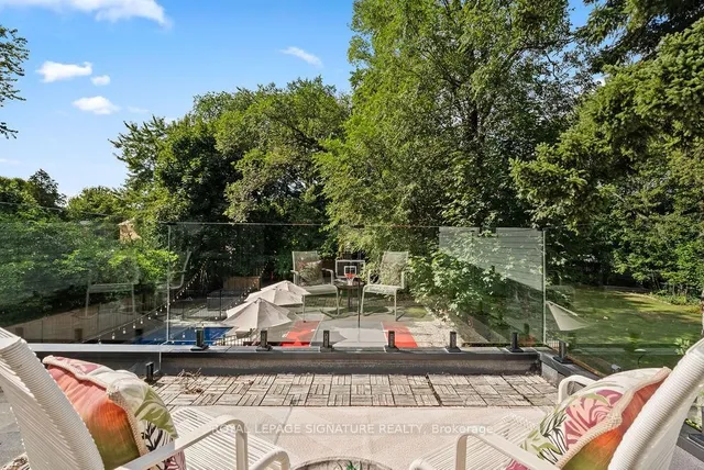 Additional image 33 of 102 Midland Ave