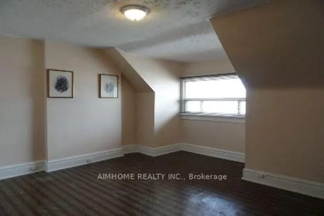 Additional image 6 of 598 Bathurst St