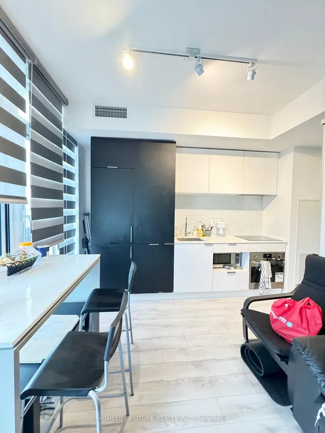 Additional image 21 of 33 Helendale Ave Unit 1802