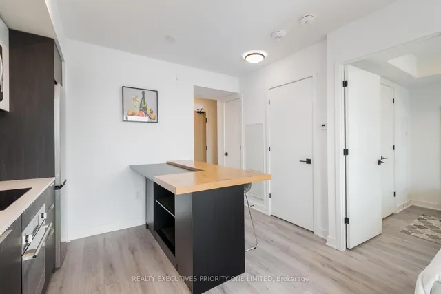 Additional image 11 of 36 Zorra St Unit 405