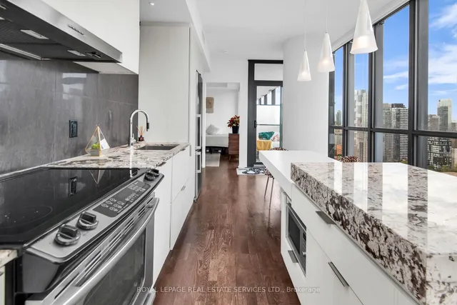 Additional image 9 of 101 Charles St Unit 2406