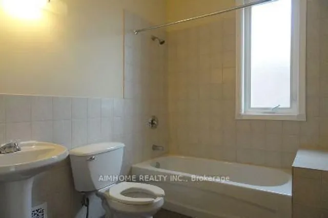 Additional image 7 of 598 Bathurst St