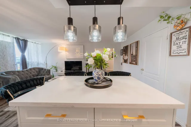 Additional image 14 of 20 Edgecliff Gfwy Unit 1218