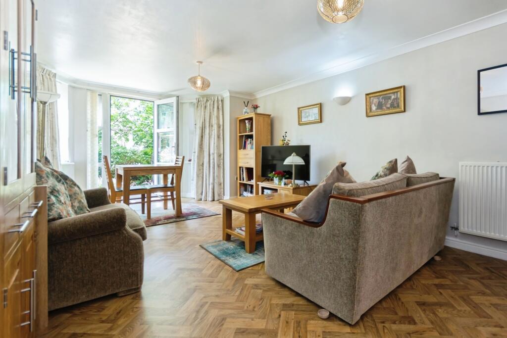 Additional image 3 of Warwick Road, Solihull, West Midlands, B92