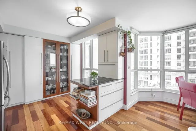 Additional image 20 of 2285 Lake Shore Blvd Unit 602