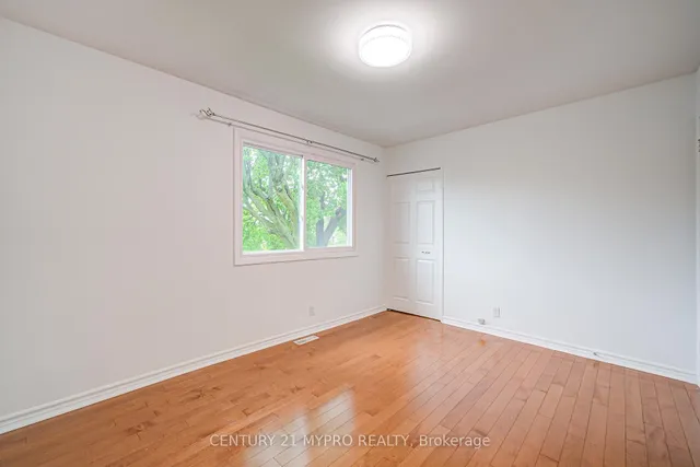 Additional image 20 of 27 Dalbret Cres