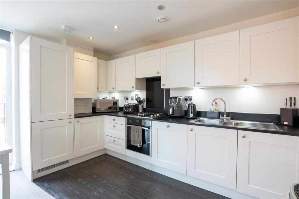 Additional image 7 of Waddeson House, 10-12 Gorcott Lane, Solihull