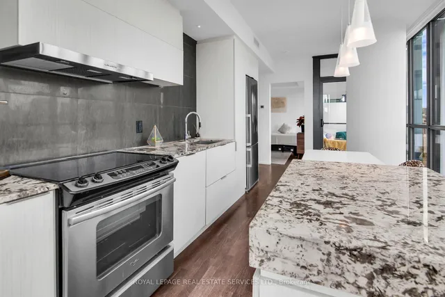 Additional image 8 of 101 Charles St Unit 2406