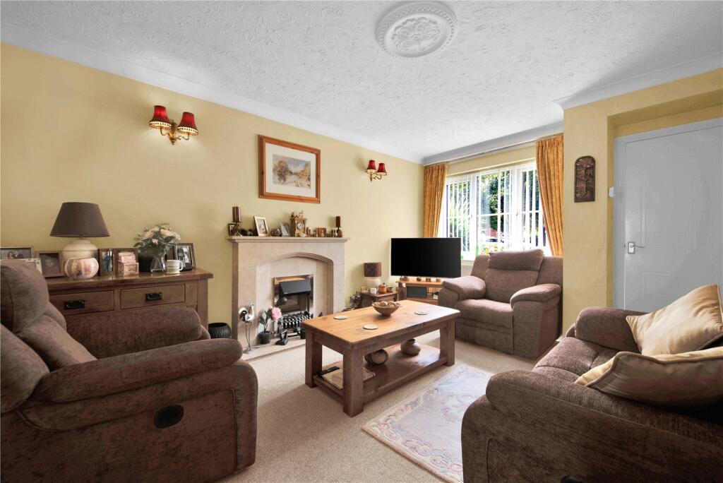 Additional image 2 of Johns Close, Studley, Warwickshire, B80