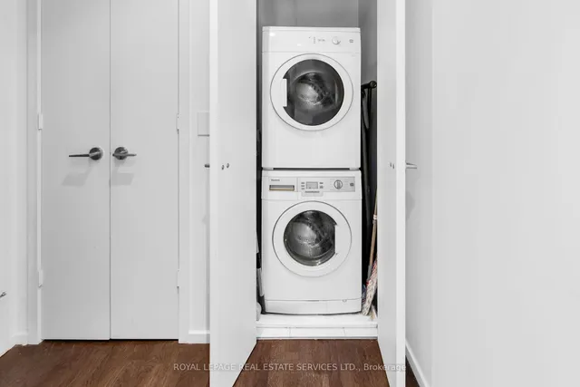 Additional image 25 of 101 Charles St Unit 2406