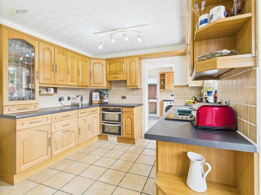 Additional image 41 of Huntingdon Close, County Drive,