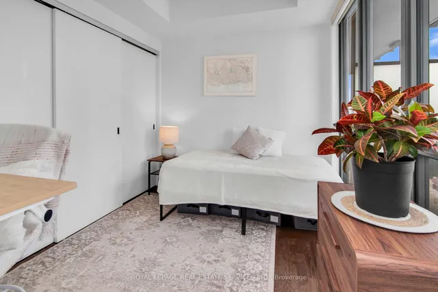 Additional image 19 of 101 Charles St Unit 2406