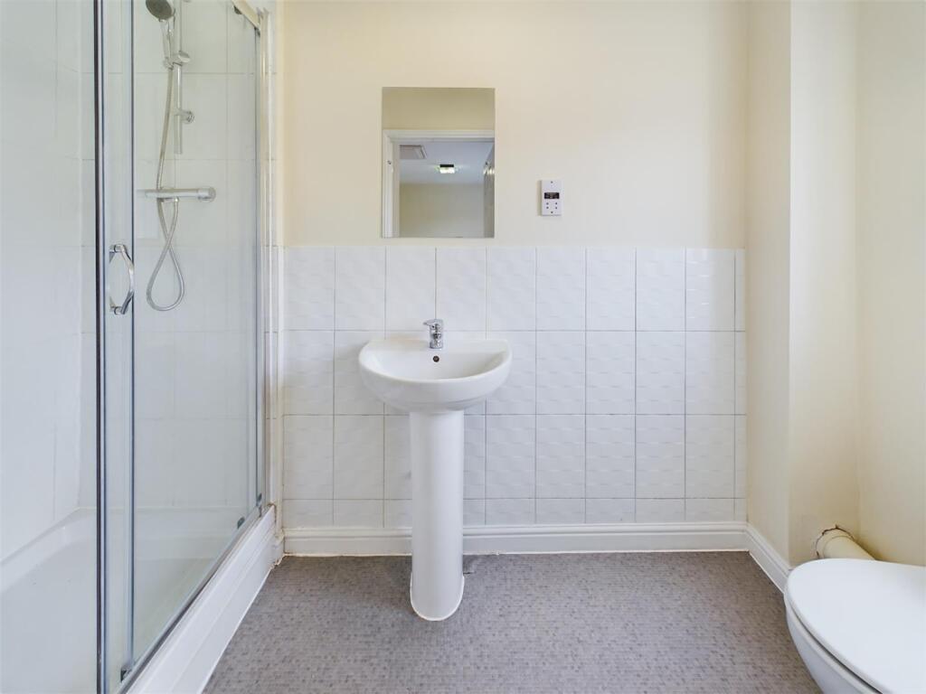 Additional image 11 of 328 Wharf LaneSolihull