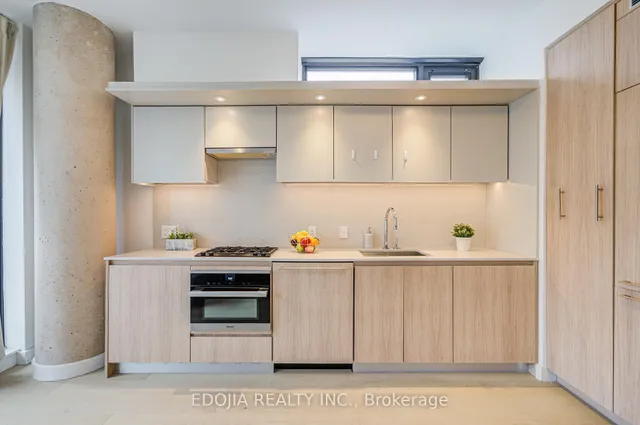 Additional image 11 of 81 Wellesley St Unit 1407