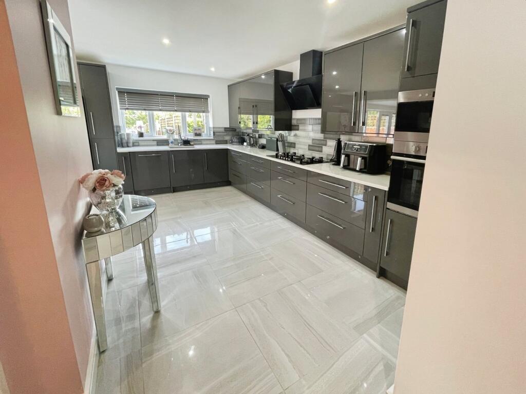 Additional image 35 of Aldridge Road, Streetly, Sutton Coldfield, B74