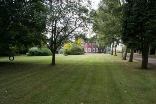 Robeys Lane, Birchmoor, Tamworth, Staffordshire, B78