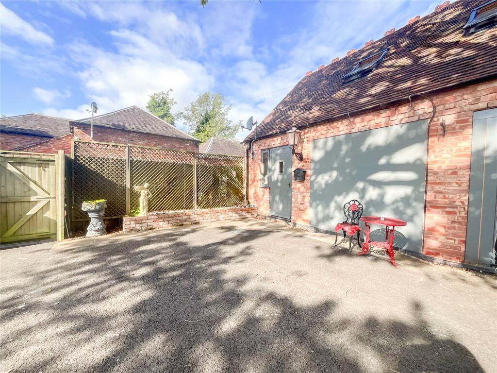 Park Lane, Bonehill, Tamworth, Staffordshire, B78