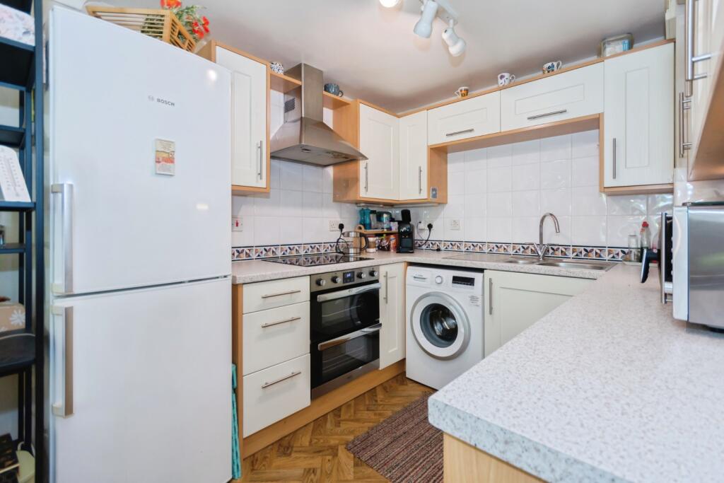 Additional image 7 of Warwick Road, Solihull, West Midlands, B92