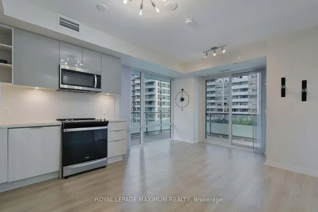 Additional image 10 of 50 Dunfield Ave Unit 719