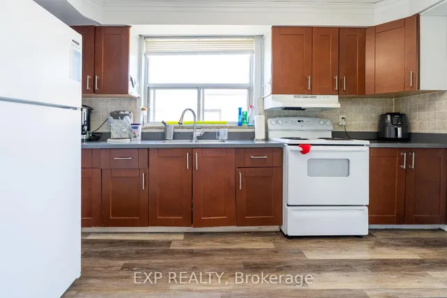 Additional image 16 of 10 Fraserwood Ave