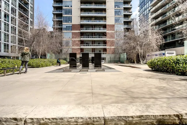 Additional image 20 of 399 Adelaide St Unit 703