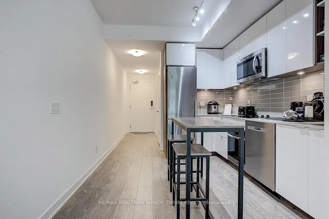 Additional image 11 of 543 Richmond St Unit 307