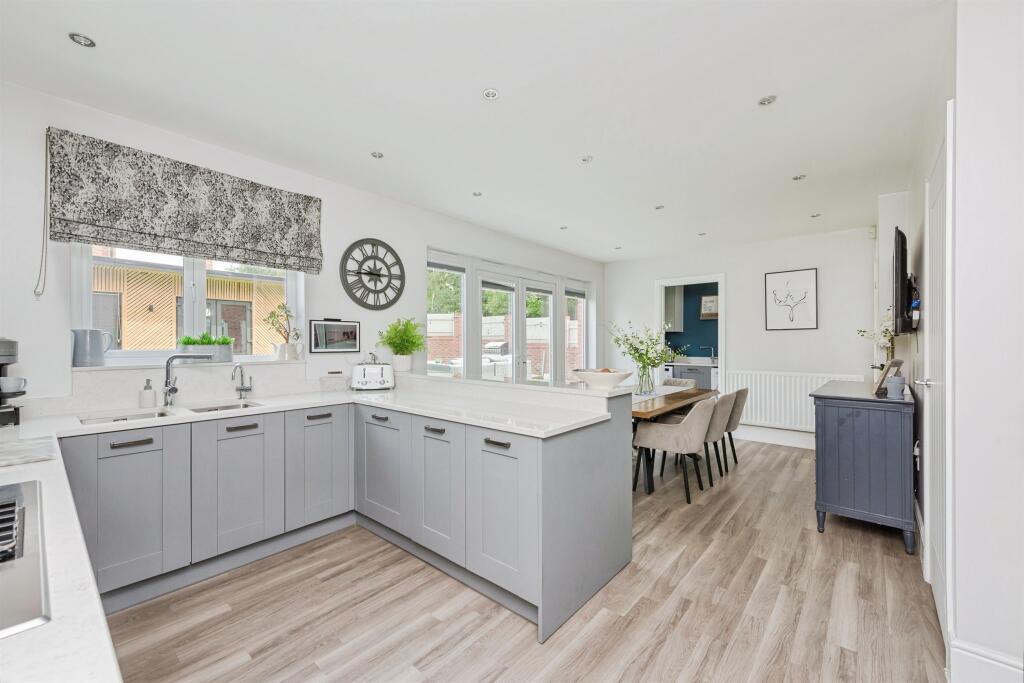 Additional image 5 of Lapley Avenue, Amington, Tamworth