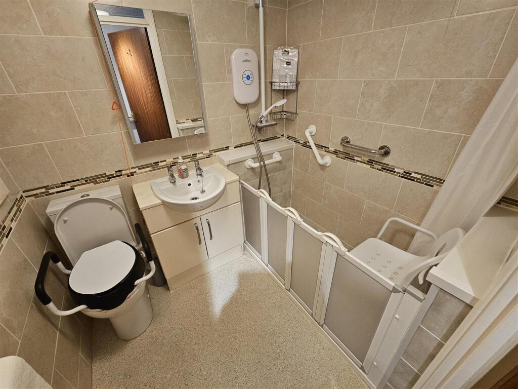 Additional image 11 of Fernleigh Court, Kelvedon Grove, Solihull
