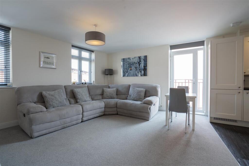 Additional image 4 of Waddeson House, 10-12 Gorcott Lane, Solihull