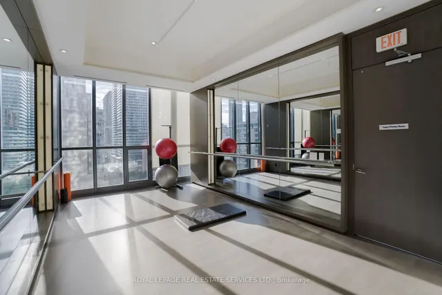 Additional image 35 of 101 Charles St Unit 2406