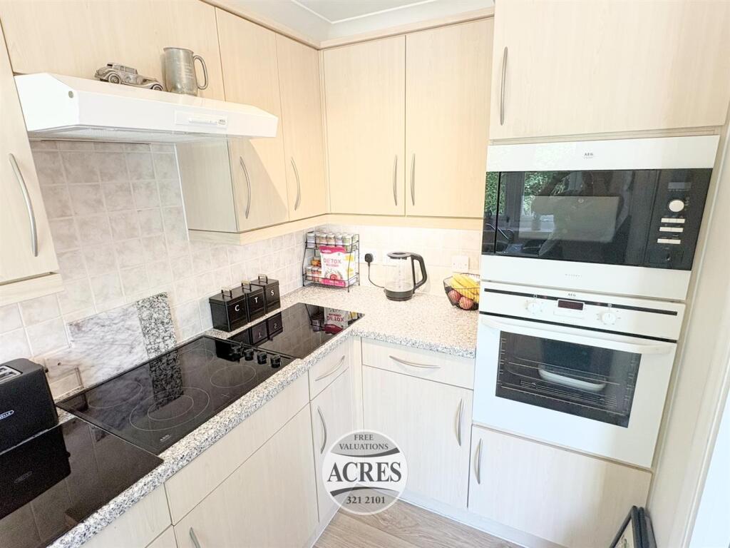 Additional image 9 of Owen Court, 2-12 Hollyfield Road