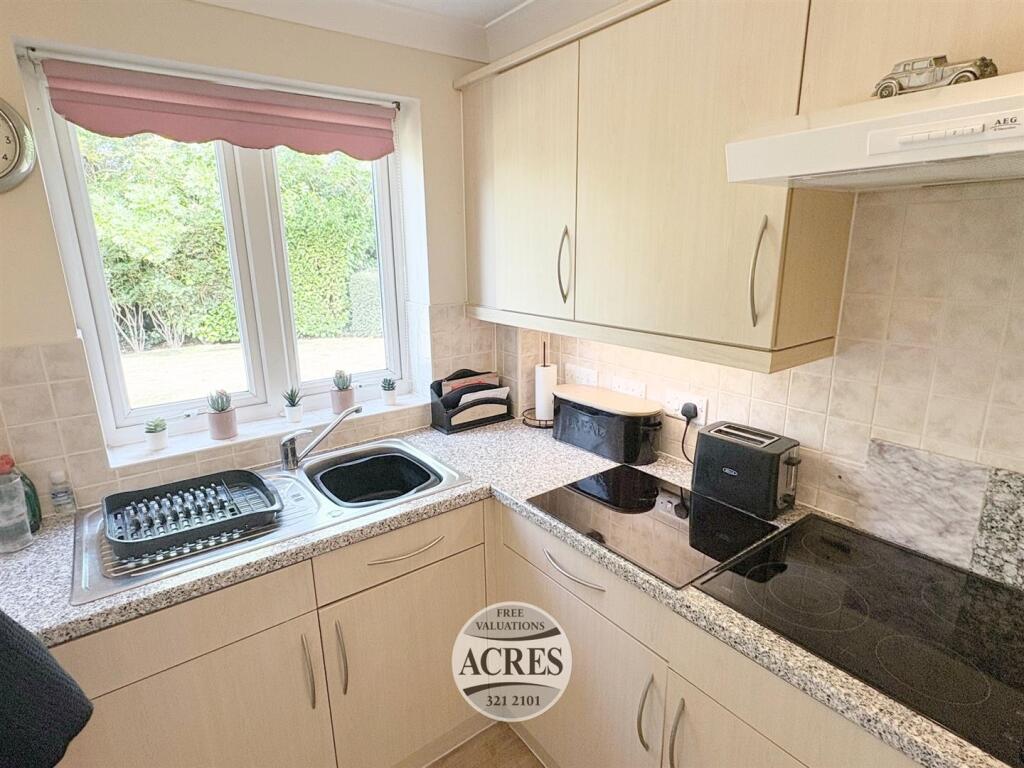 Additional image 8 of Owen Court, 2-12 Hollyfield Road