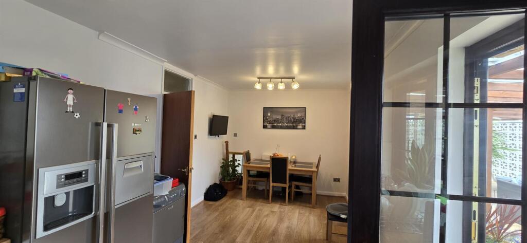 Additional image 14 of Stretton Road, Shirley