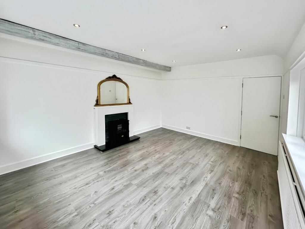 Additional image 4 of Warwick Road, Solihull B91 1BE