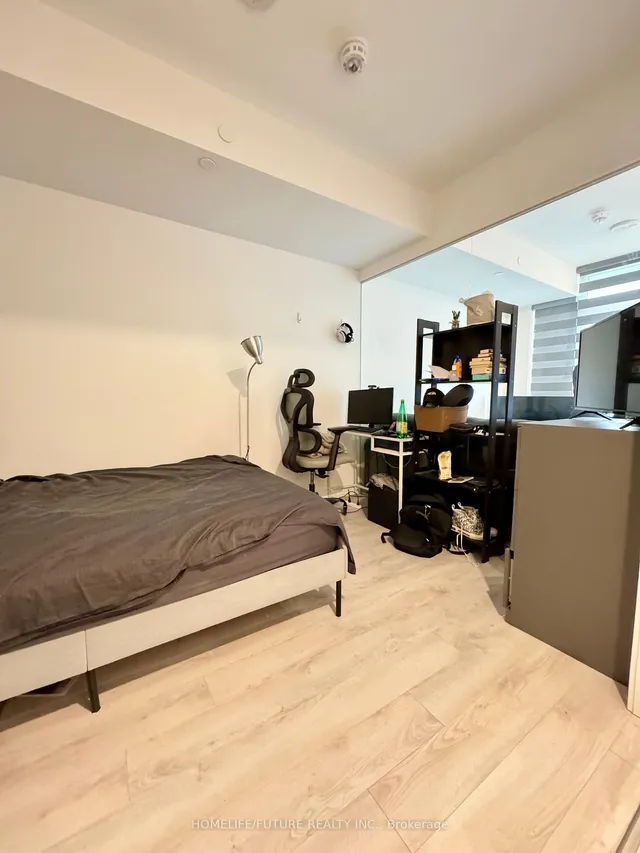 Additional image 22 of 33 Helendale Ave Unit 1802