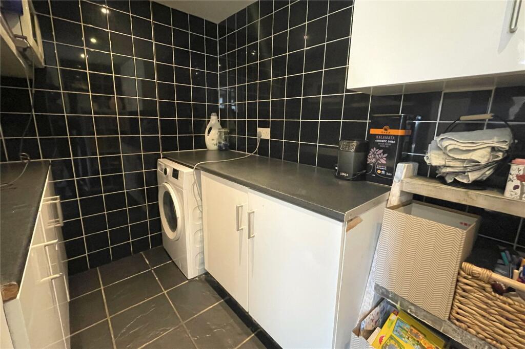 Additional image 11 of Avon Close, Bradford on Avon