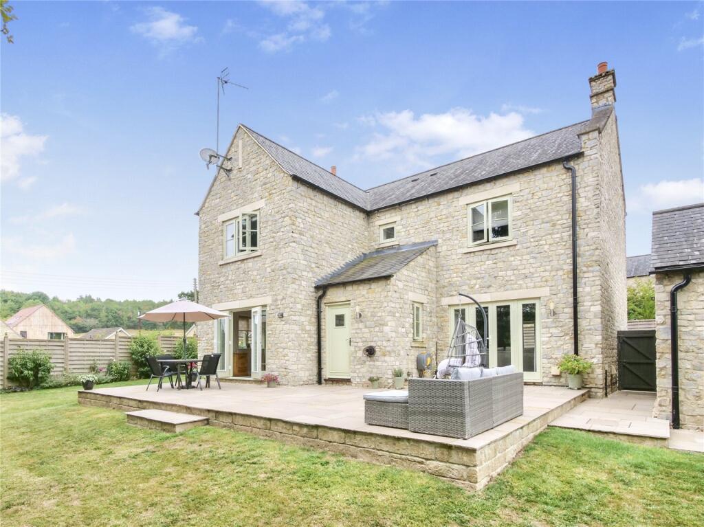 Additional image 2 of An exceptional four bedroom detached family home with spacious interiors, generous gardens, garage and driveway.