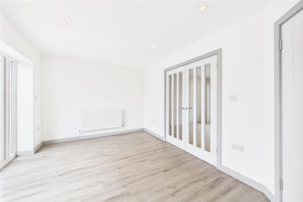 Additional image 9 of Hillside Crescent, Midsomer Norton, Radstock, Somerset, BA3