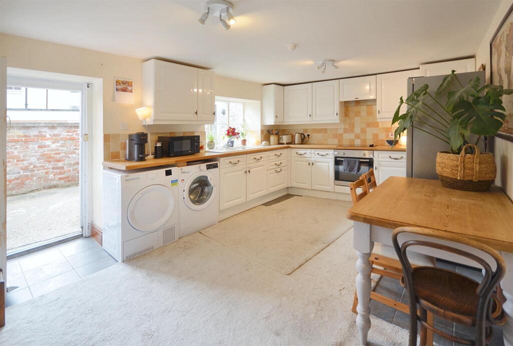 Additional image 12 of Manor Road, Mere