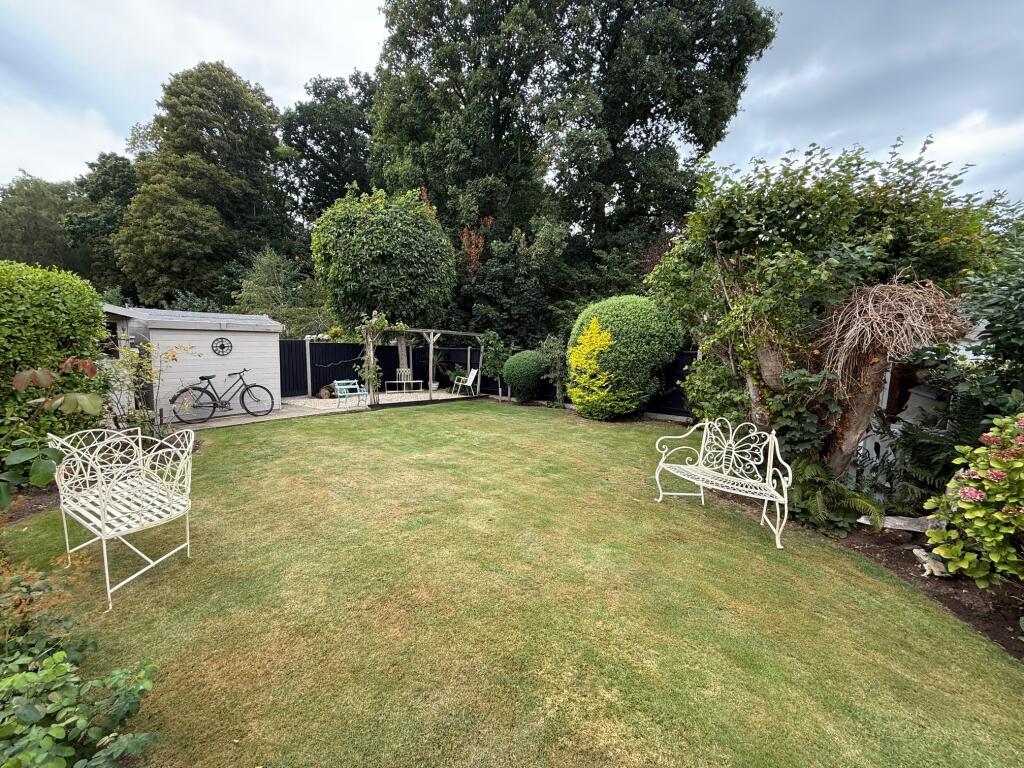 Additional image 2 of Blue Peter Gardens, West Coker Road, Yeovil, Somerset, BA20 2JA