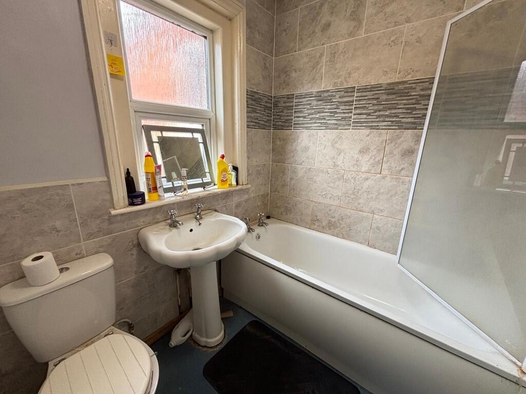 Additional image 8 of Crofton Avenue, Yeovil