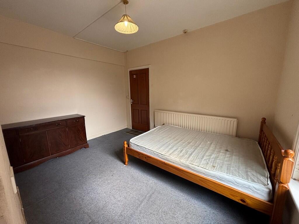 Additional image 4 of Crofton Avenue, Yeovil